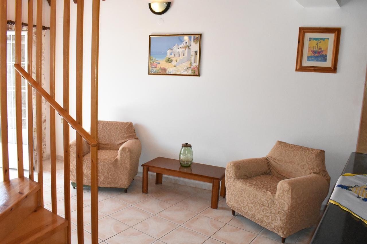 Starvillas Apartments And Studios Agia Efimia Extérieur photo